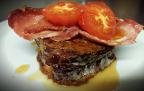 Fried rasher tomatoe and bread